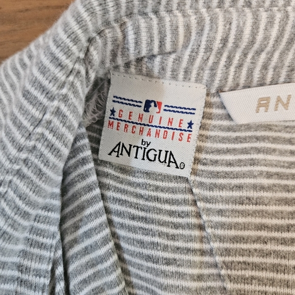 Antigua MLB New York Yankees Womens Sleeveless Polo Gray White Stripe Small - Picture 4 of 9